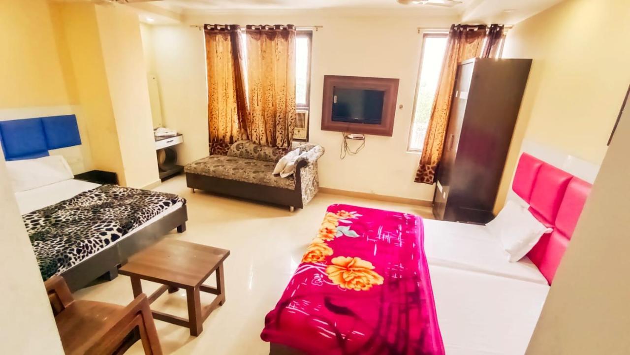 Hotel Sukhman Residency Амритсар Экстерьер фото