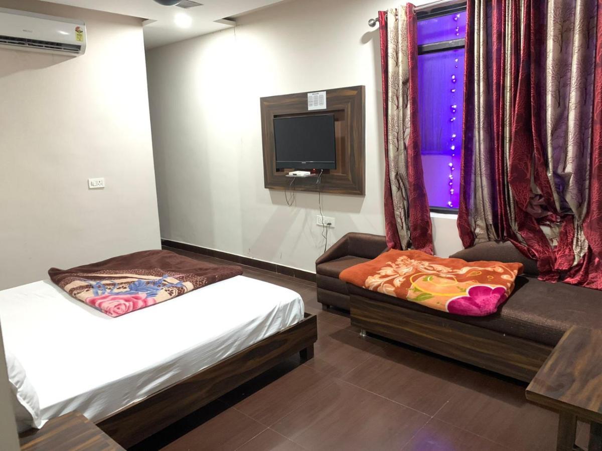 Hotel Sukhman Residency Амритсар Экстерьер фото