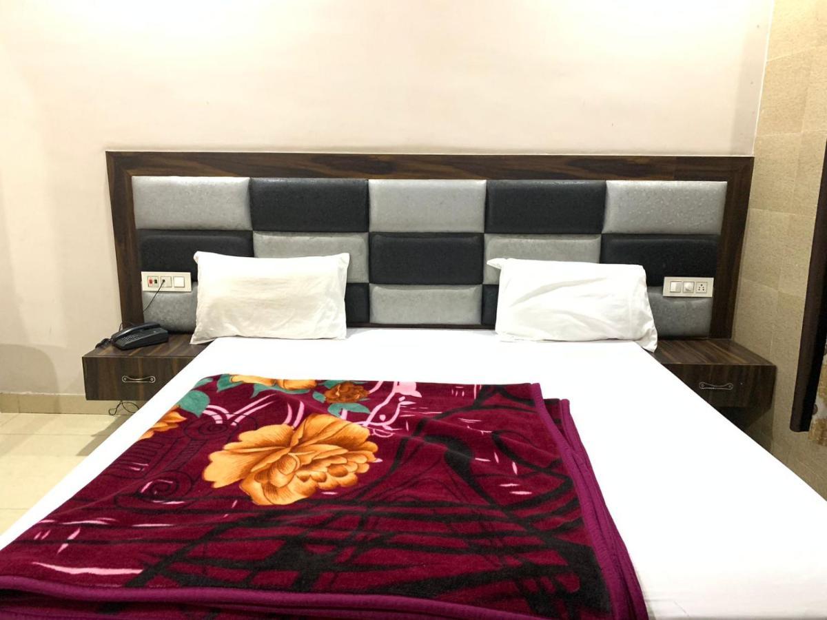 Hotel Sukhman Residency Амритсар Экстерьер фото