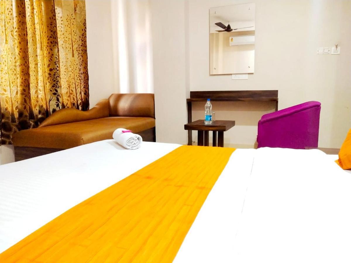 Hotel Sukhman Residency Амритсар Экстерьер фото